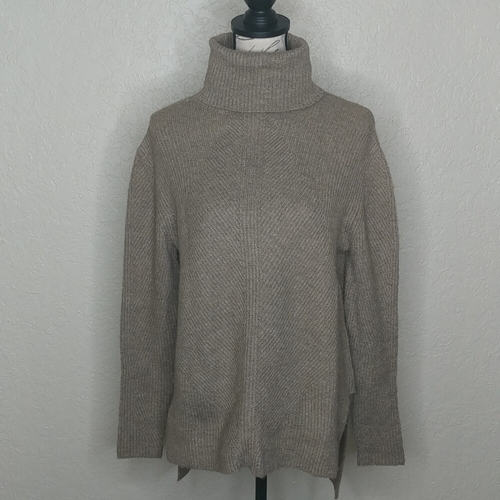 Sweet Romeo Turtleneck Sweater Brown Size‎ M